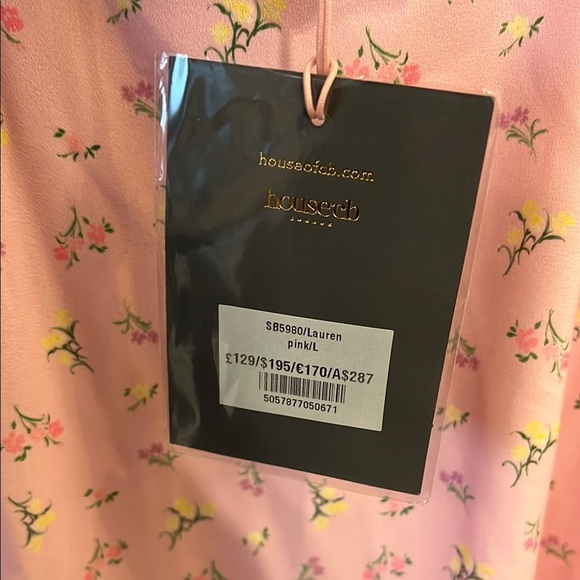 House of CB Lauren Floral Off-Shoulder Dress - Picture 3 of 9